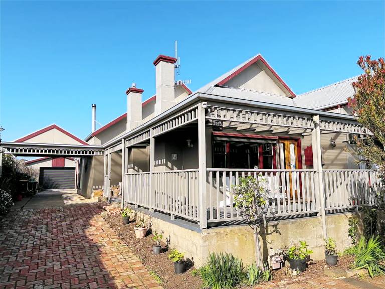 House Warrnambool