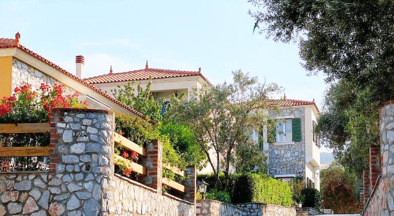 Villa with 2 rooms for 6 persons — photo 3