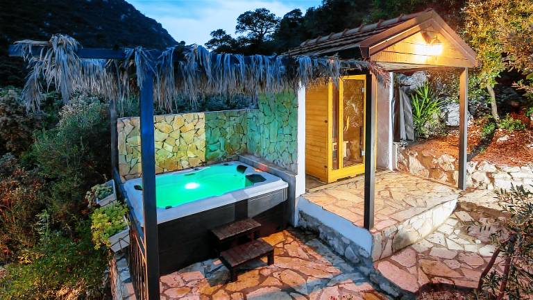 Villa with sauna, hot tub & private pool — photo 3