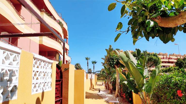 Lovely rental apartment with pool & terrace | Pets are welcome in Roquetas de Mar