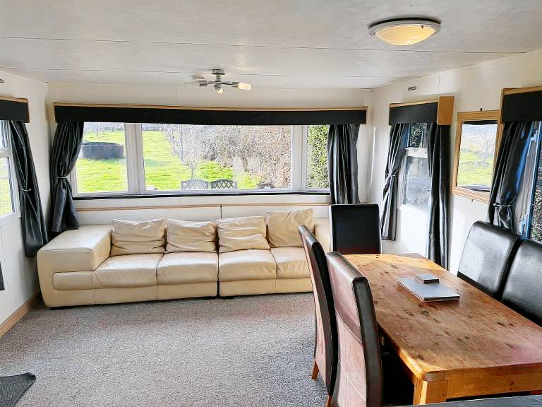 Lodge with terrace & garden | Pets allowed — photo 4