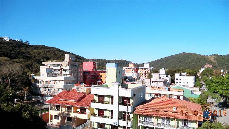 Apartment  Bombas