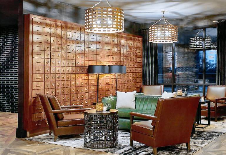 Cumberland House Knoxville Tapestry Collection by Hilton — photo 4