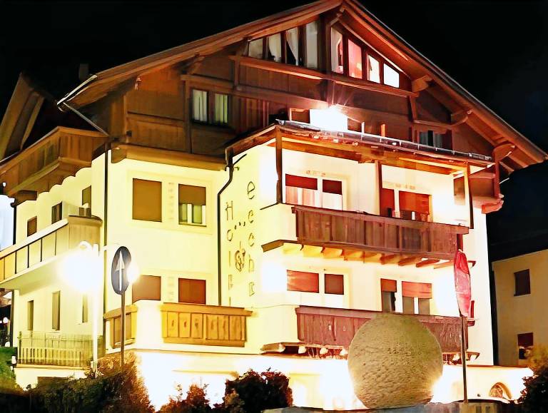 Hotel Eccher 3 stelle Superior in Mezzana