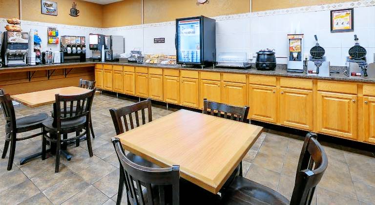 Med City Inn & Suites Rochester Mayo Clinic Area — photo 5
