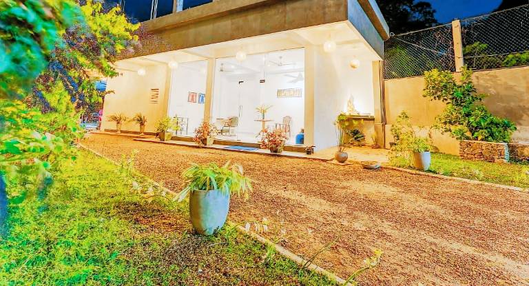 Villa with yard & patio | Close to the beach | Dogs allowed — photo 5