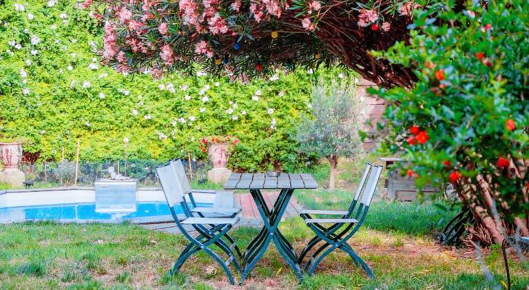 Holiday apartment with yard, private pool & grill — photo 4