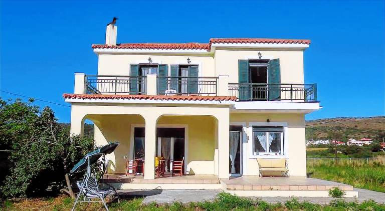 Villa with grill, garden & patio | Suitable for remote work | Pets allowed — photo 4