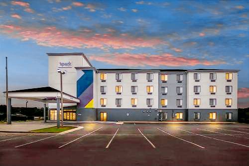 Spark by Hilton Pelham Birmingham I 65