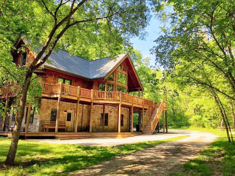 Cabin Metamora