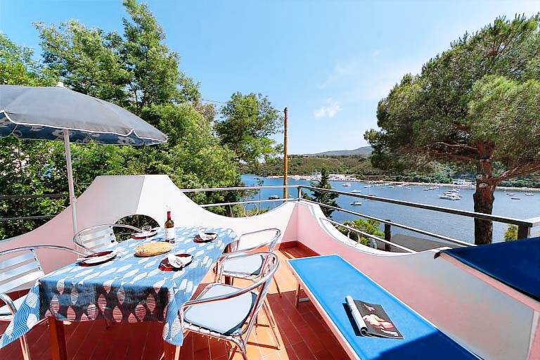 Rental apartment with BBQ & terrace in Capoliveri