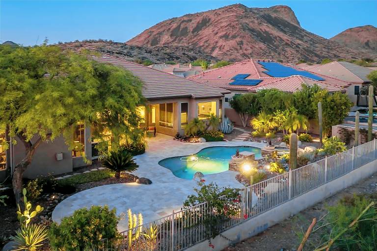 House Carino Canyon Homes