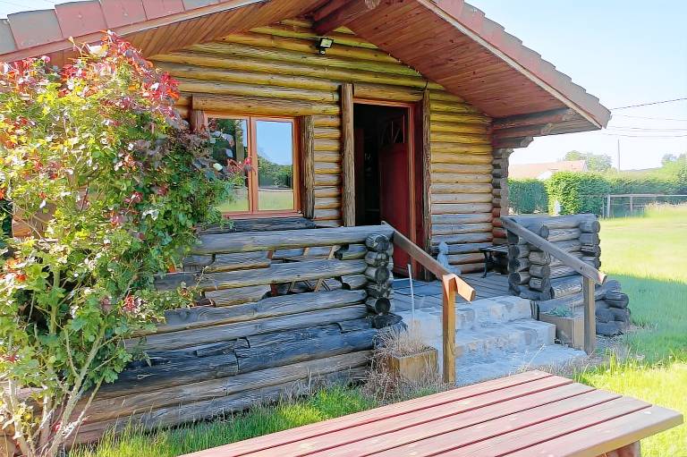Lovely chalet with yard & terrace | Garden view | Dogs allowed — photo 2