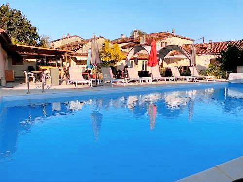 Chambre d hotes NATURISTE Le Jardin Des Hirondelles