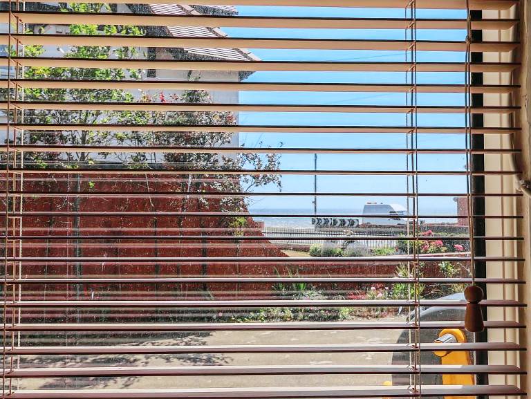 Family-friendly cottage | Beach view | Pets are welcome — photo 4