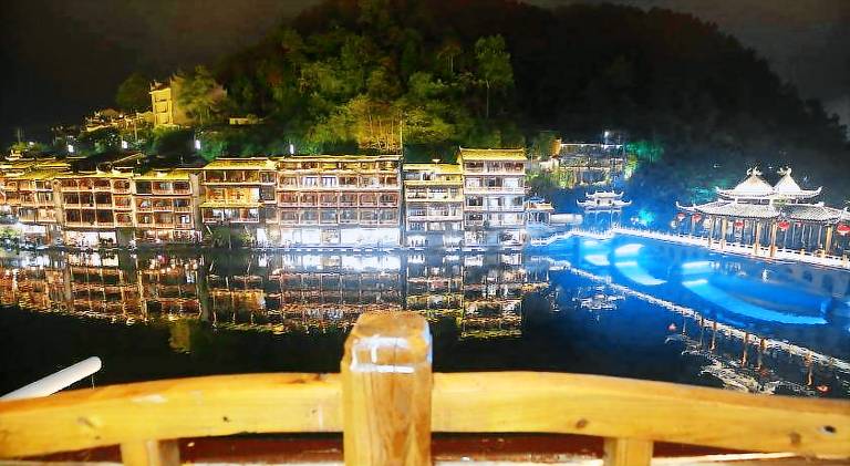 LQJ Riverside Guest House — photo 3