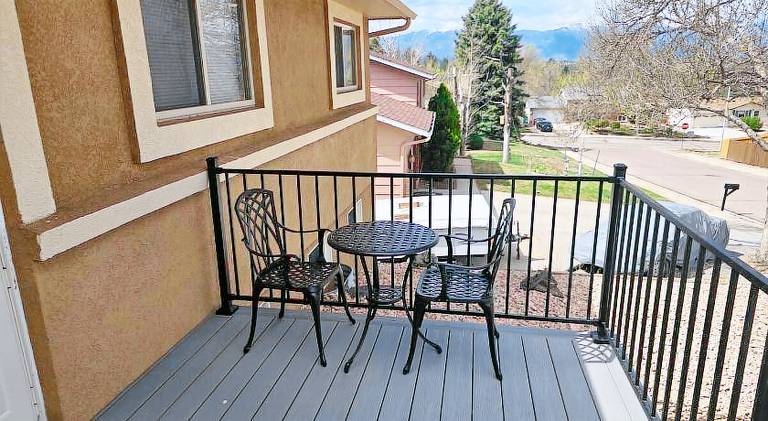 Vacation home with hot tub — photo 4