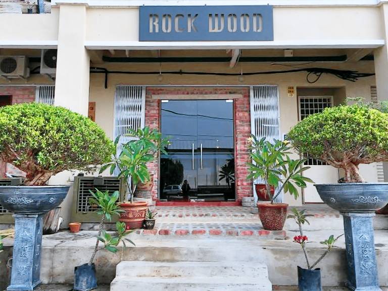 Rock Wood Hotel