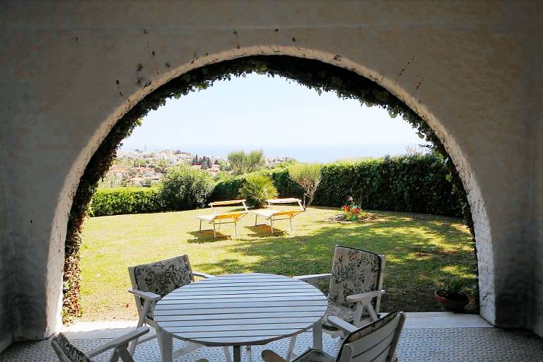 Villa with barbecue & yard | Pets are welcome — photo 2