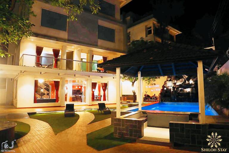 Villa with grill & pool in Igatpuri