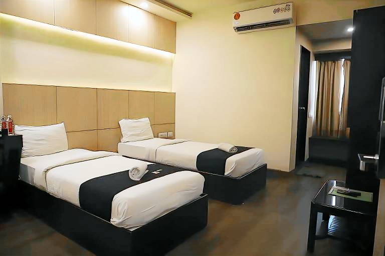 Hotel Grand Ambience