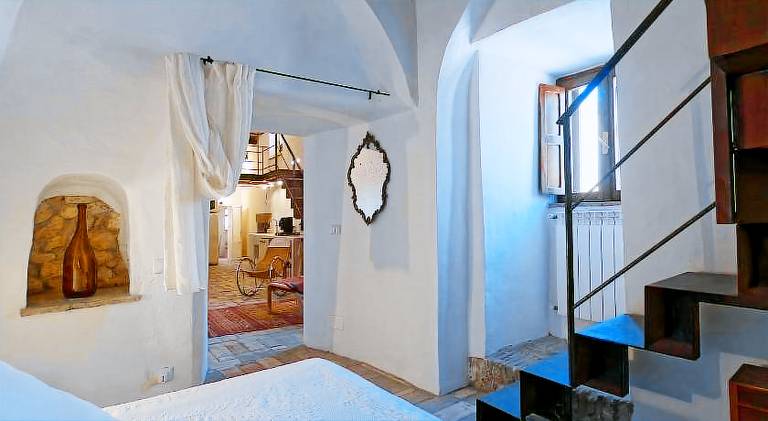 Rental apartment with 1 room for 5 persons in Tarquinia