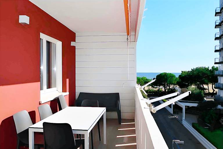 Rental apartment with yard in Lignano Sabbiadoro