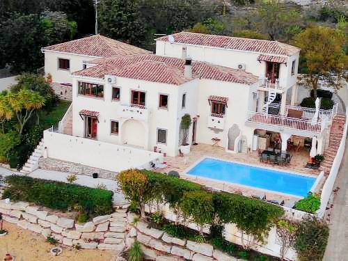 Bed & Breakfast  Faro
