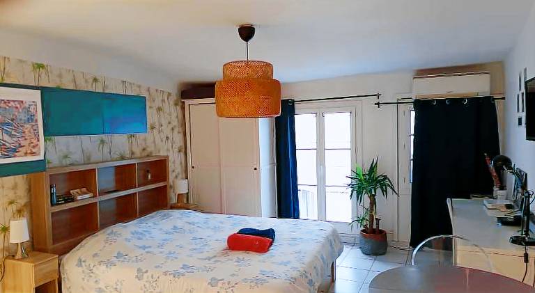 Holiday apartment with 1 room for 2 persons in Meyreuil