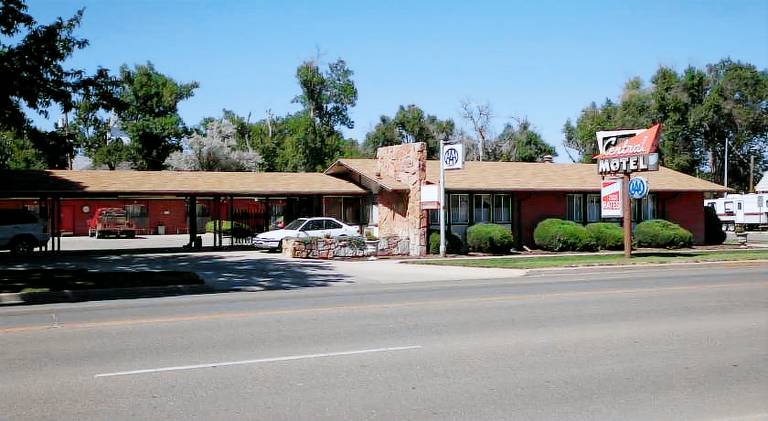 Central Motel in Fort Morgan, CO