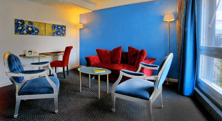 The New Midi Hotel — photo 3