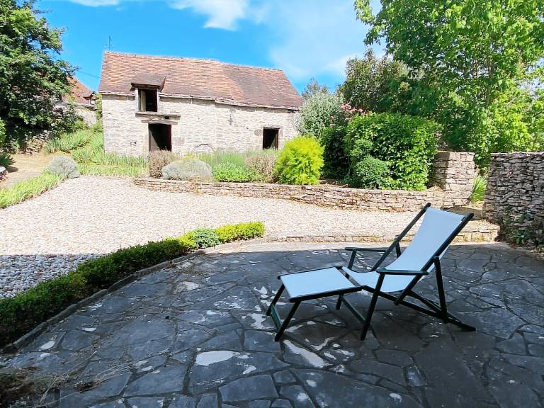 Gite with private pool, grill & terrace — photo 3