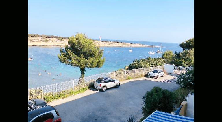 Holiday apartment with 1 room for 4 persons in Martigues