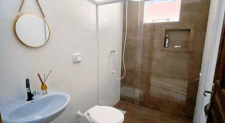 Vacation home with pool — photo 2