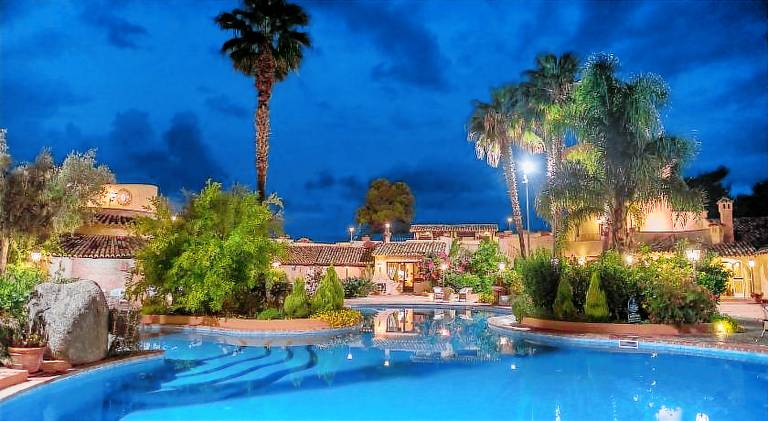 Hotel Porto Pirgos in Parghelia