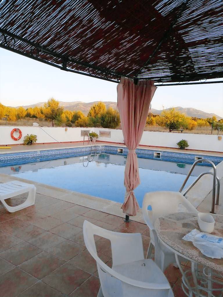 Charming vacation home with garden, barbeque & pool | Suitable for remote work | Pet-friendly — photo 4