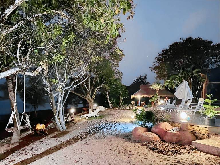 Vacation home with yard, pool & grill | Perfect for remote work — photo 3