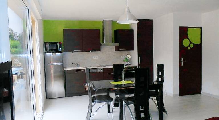 Apartment with pool, yard & terrace — photo 4