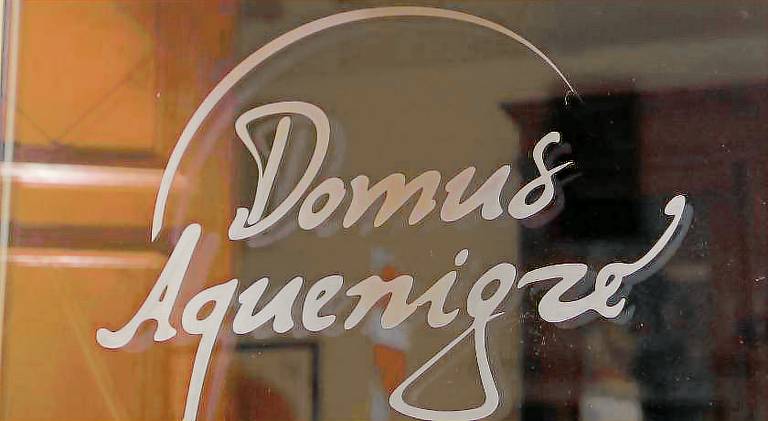 DOMUS AQUENIGRE in Mantua