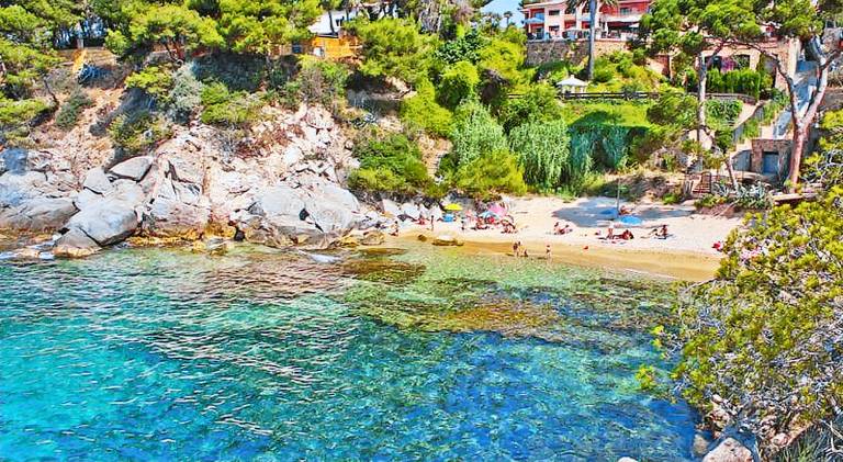 Beautiful holiday apartment with terrace, private pool & yard | Next to the beach | Pets are welcome — photo 5