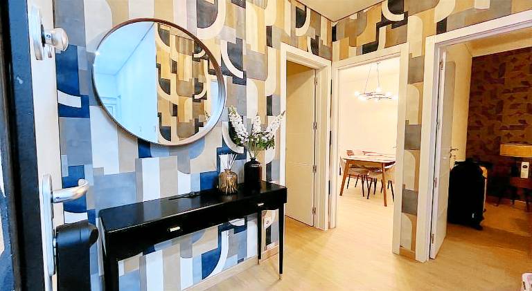 Rental apartment with 2 rooms for 5 persons in Almada