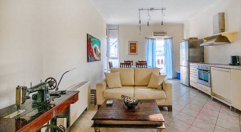 Holiday apartment with patio — photo 2