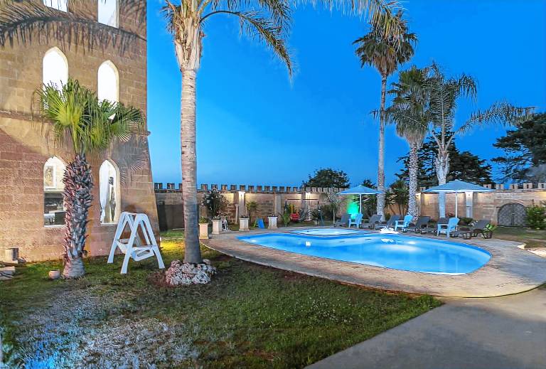 Family-oriented beautiful villa with private pool, patio & grill | Pet-friendly — photo 3