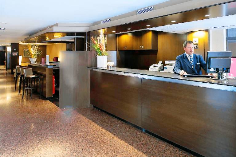 Catalonia Mikado Hotel — photo 4