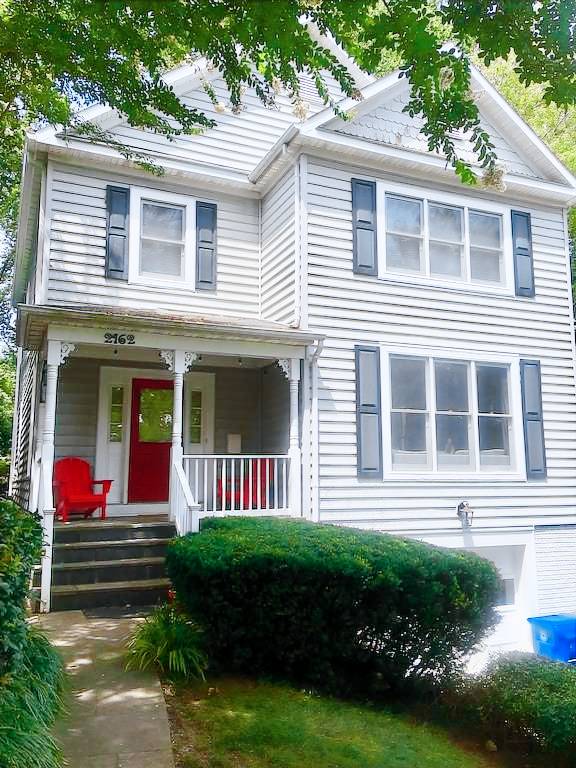 House  Arlington