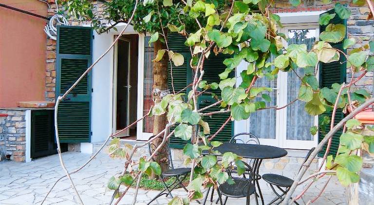 Beautiful holiday apartment with yard | Pets allowed — photo 4