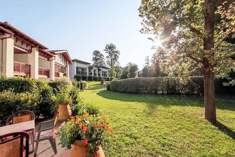 Wonderful apartment with pool & garden | Garden view | Pet-friendly — photo 5