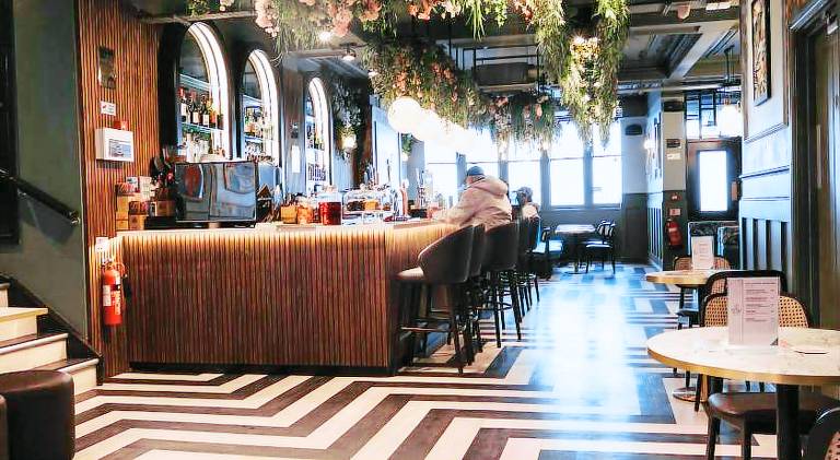 The Royal Bar & Shaker — photo 3