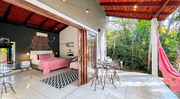 House with terrace, pool & jacuzzi — photo 4