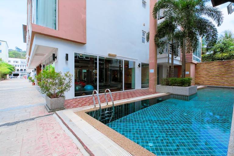6 58 Penthouse 155 qm 1km von Patong Beach entfernt